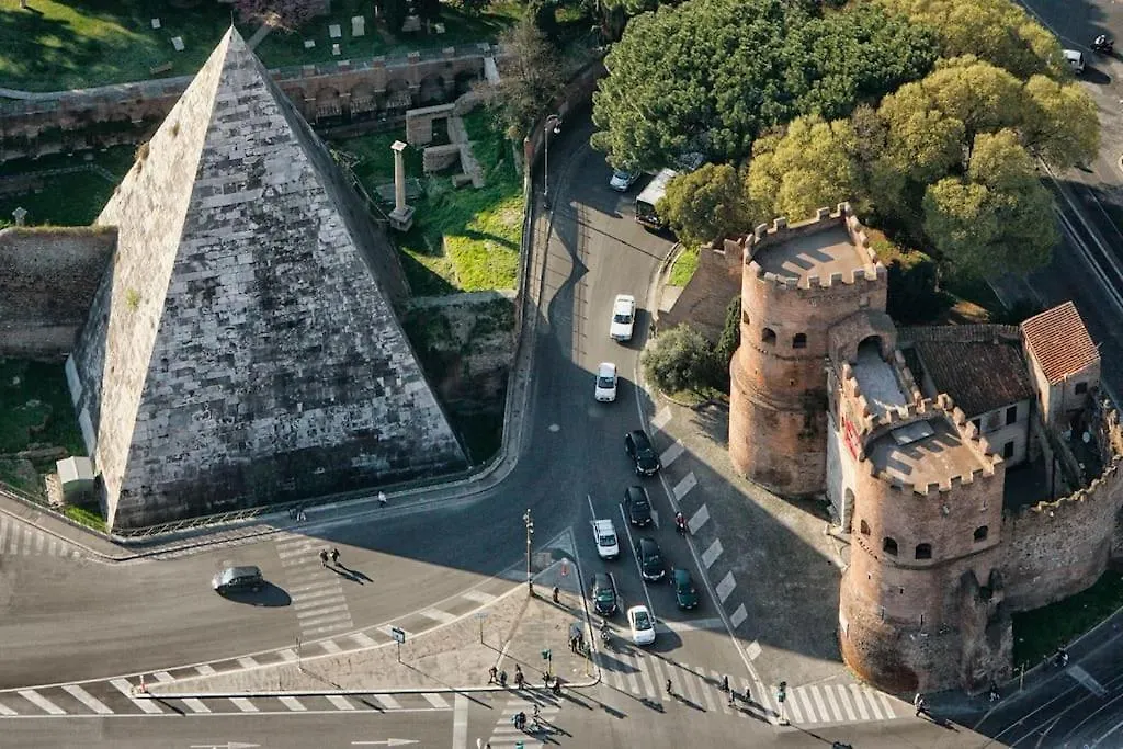 Center Rome A Pochi Passi Dal Colosseo Apartment 0*,  Italy
