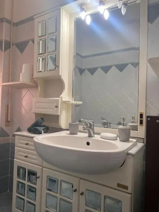 Center Rome A Pochi Passi Dal Colosseo Apartment Italy